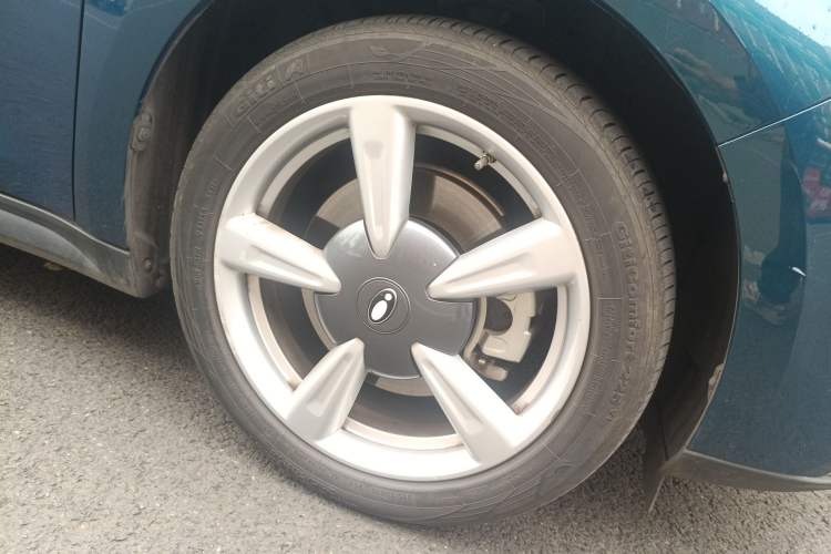 Used ORA Good Cat 2021 400km Standard Range Venus Edition Lithium Iron Phosphate Right Front Wheel Hub