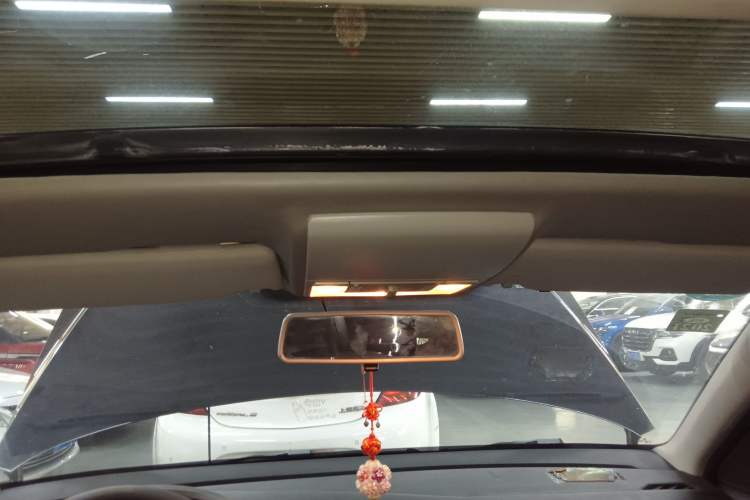 Used Volkswagen Lavida 2013 1.6L Manual Comfort Edition Headliner