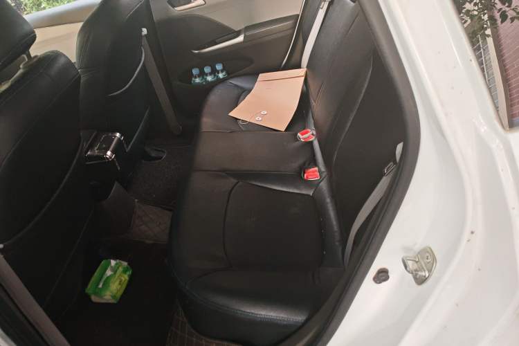 Used Chevrolet Lova RV 2016 1.5L Automatic Comfort Edition Left Rear Seat