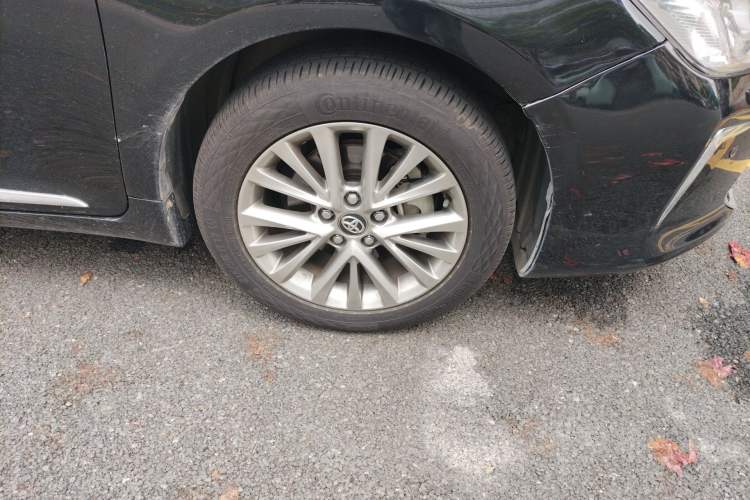 Used Toyota Camry 2016 2.5G 10th Anniversary Deluxe Navigation Edition Right Front Wheel Hub