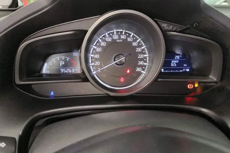 Used Mazda 3 Axela 2017 Sedan 1.5L Automatic Comfort Model Emission Standard China V
