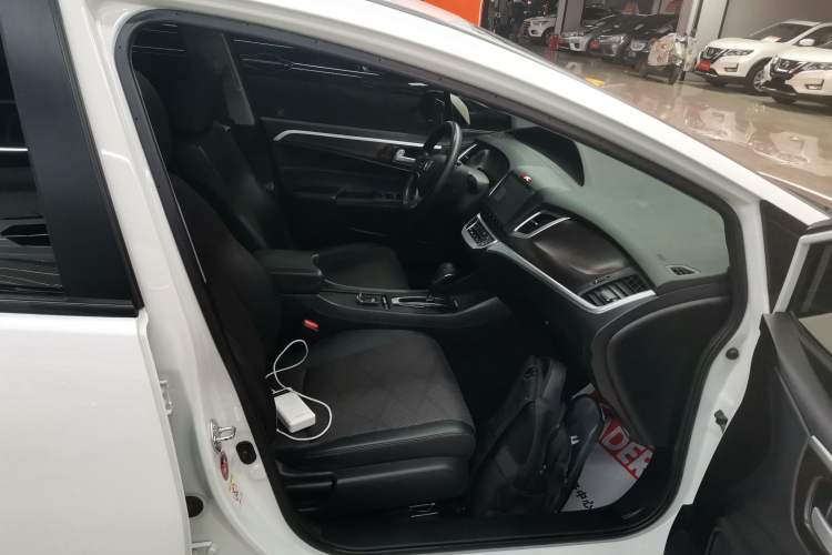 Used Honda Jade 2016 1.8L Automatic Comfort Elite Version 5 Seats
