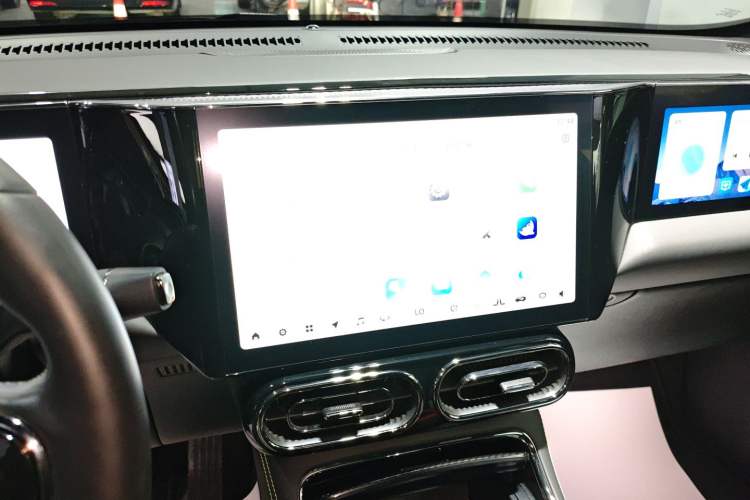 Used Leapmotor C01 2022 Four-Wheel Drive Dual-Motor High-Performance Version
