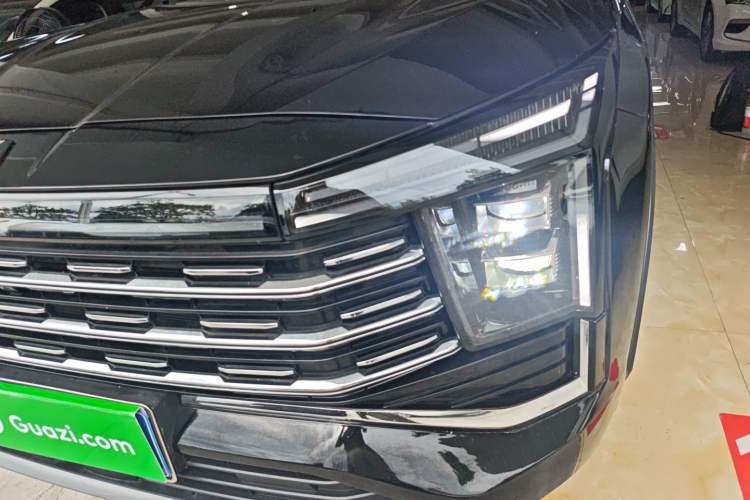 Used SOL X8 PLUS 2023 1.5 TGDI DCT Smart Home Edition 7-Seater