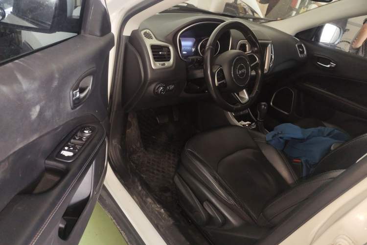 Used Jeep Compass 2017 200T Automatic Family Edition