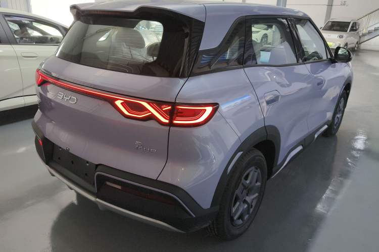 Used BYD Yuan UP 2025 Model 301KM Leading Version