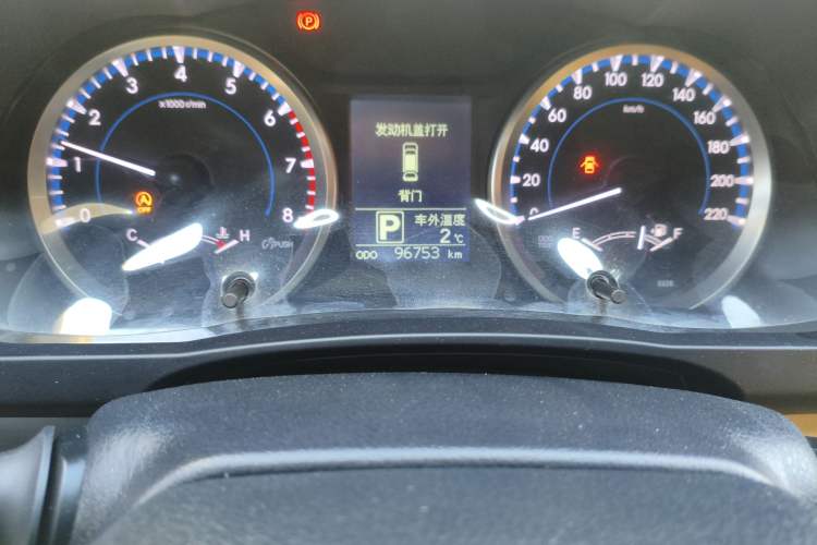 Used Toyota Highlander 2018 2.0T Two-Wheel Drive Elite Edition 5 Seats Emission Standard China V
