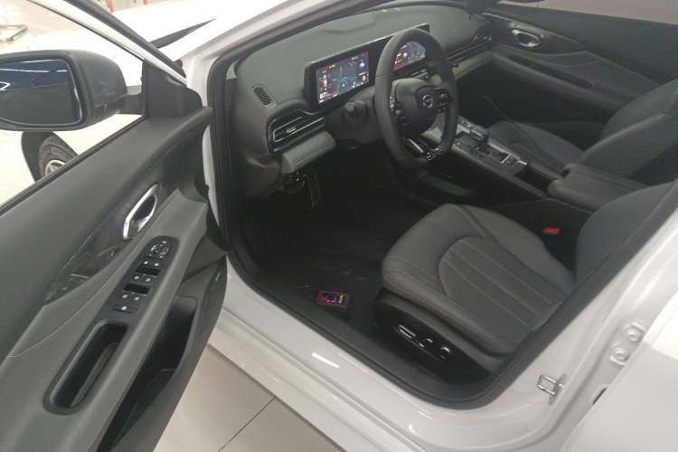 Used GAC Trumpchi EMPOW 2024 270T DCT Yingbao R-Style Edition