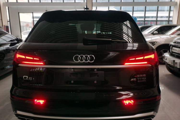 Used Audi Q5L 2022 Updated 45T Luxury Dynamic Version
