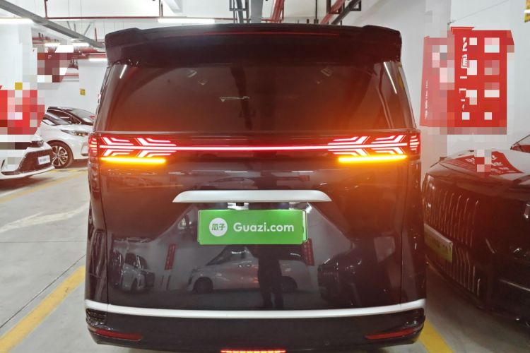 Used Denza D9 2022 DM-i 970 Four-Wheel Drive Flagship Model Rear