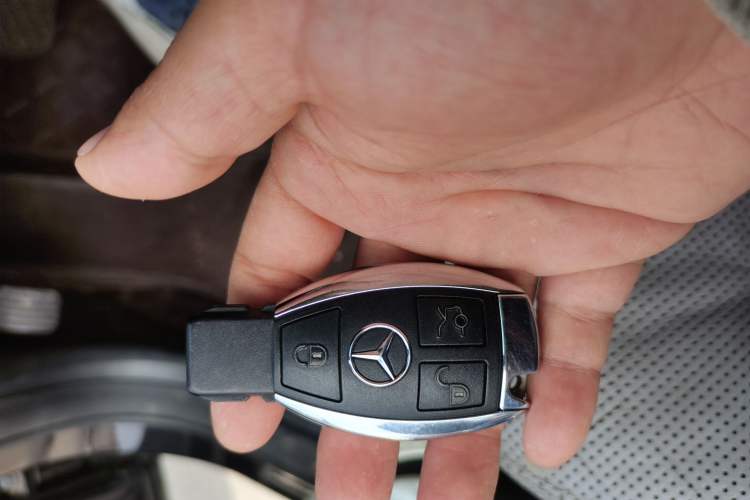 Used Mercedes-Benz E-Class 2012 E 300 L Fashion Model
