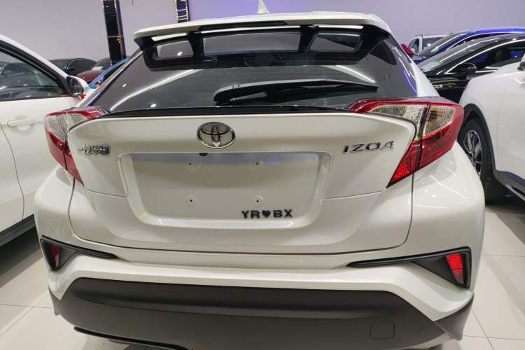 Used Toyota IZOA 2022 2.0L Yixing Version