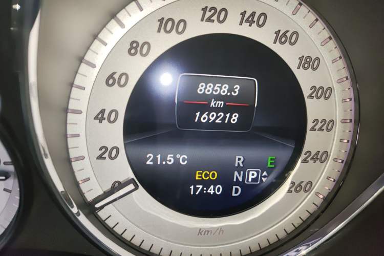 Used Mercedes-Benz GLK-Class 2015 GLK 260 4MATIC Dynamic Edition Ultimate Version