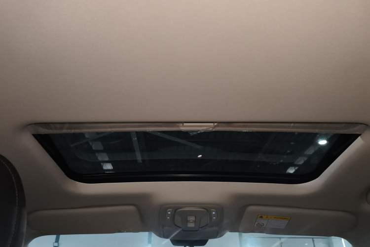 Used Roewe D7 2025 EV 510km Rear-Drive Navigation Edition Headliner