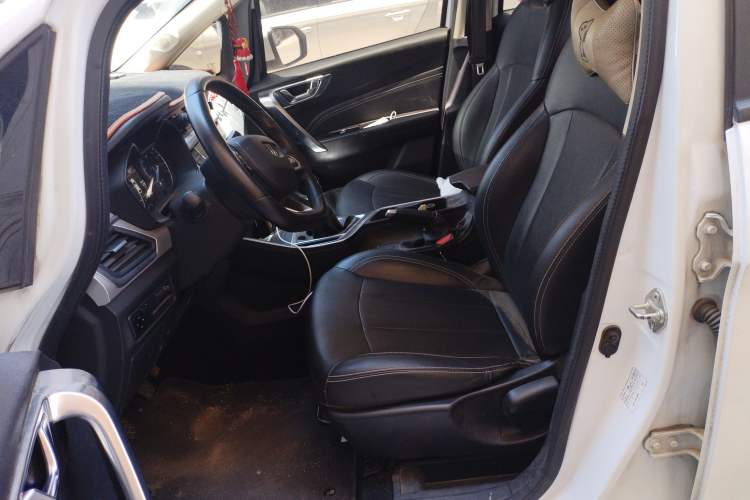 Used Geely Auto Vision X3 2019 Upgraded Model 1.5L Manual Elite Version