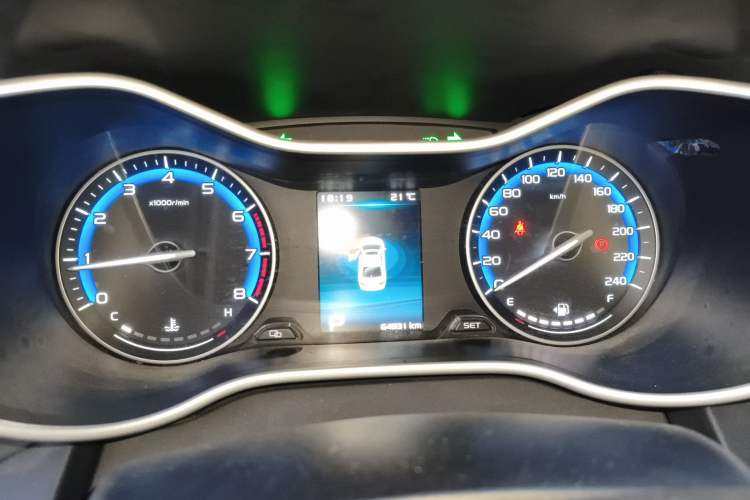 Used Geely Auto Emgrand 2019 Leading Edition 1.5L CVT Luxury Model China VI Standard Instrument Cluster