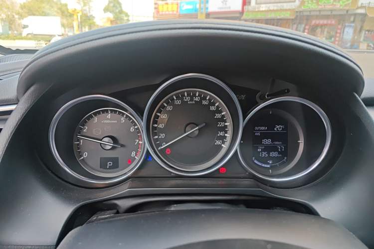 Used Mazda Atenza 2017 2.0L Blue Sky Luxury Edition