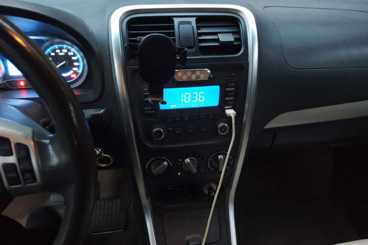 Used Suzuki Wagon R X5 2016 1.4L Entry Model China V Standard Audio And AC Panel