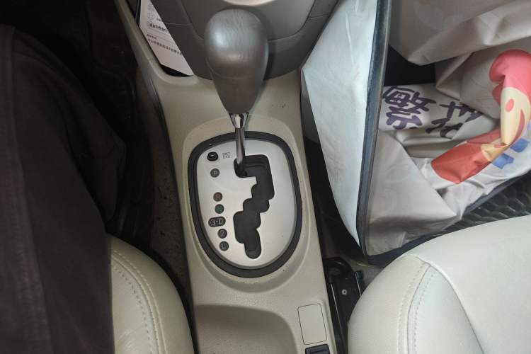 Used Toyota Vios 2010 1.6L GL-i AT Gear Lever