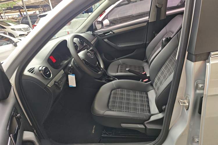 Used Volkswagen Jetta 2017 1.5L Automatic Comfort Model Left Front Seat