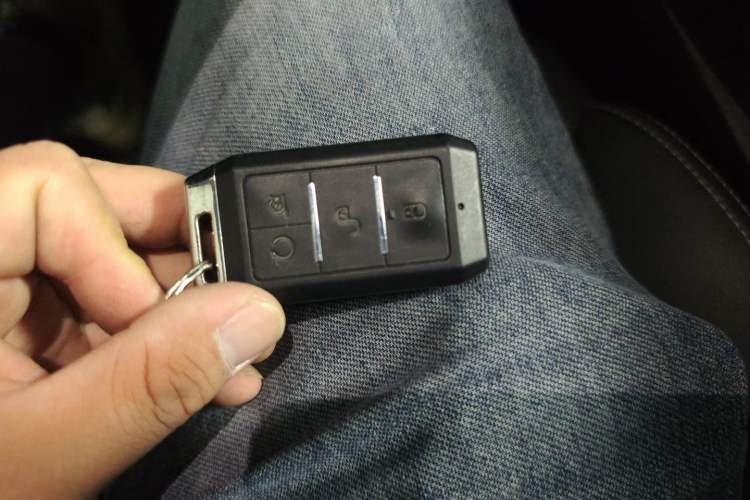 Used BYD Yuan New Energy 2019 EV360 Smart Connect Enjoyment Model Vehicle Key