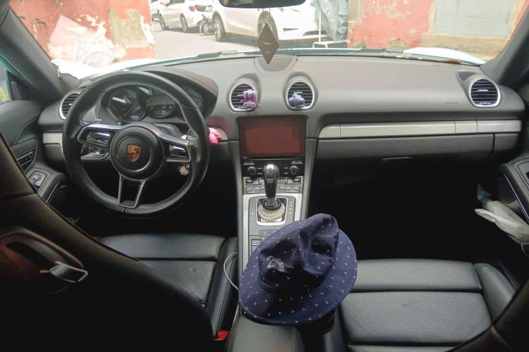 Used Porsche 718 2016 Cayman 2.0T