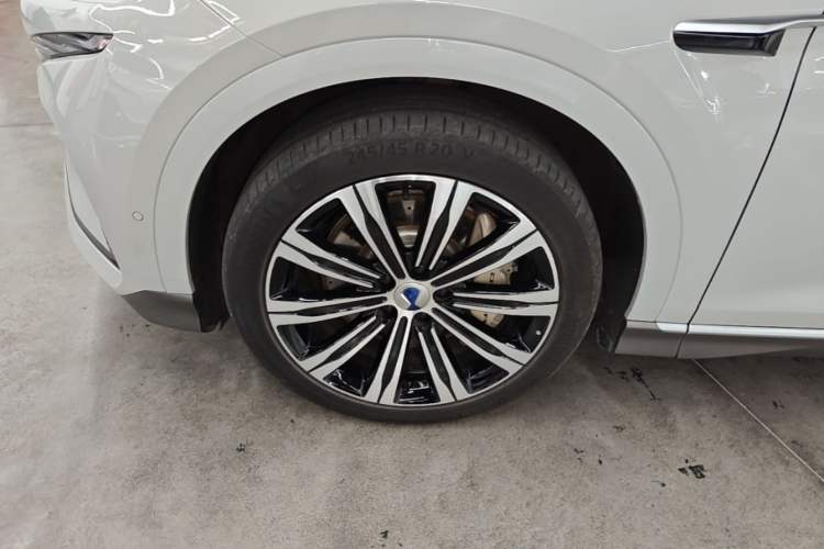 Used Denza N7 2023 Long-Range Performance Edition