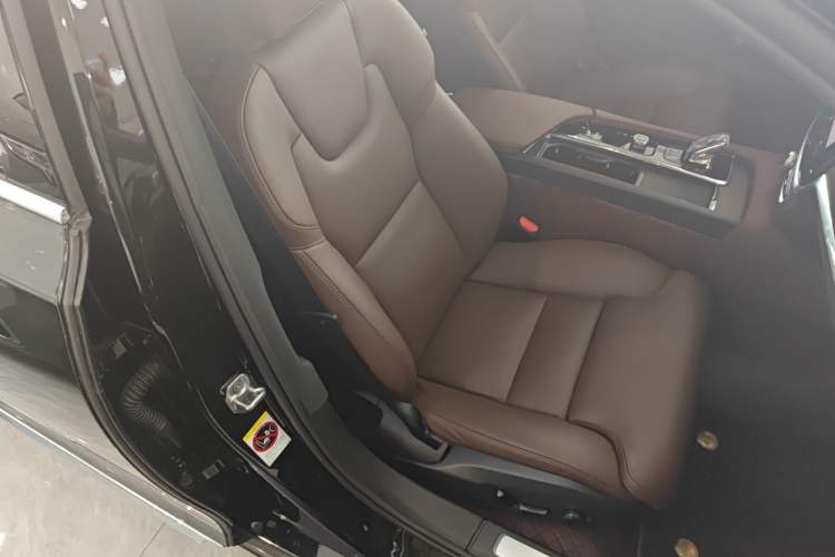 Used Volvo S90 2022 B5 Zhiyuan Luxury Edition