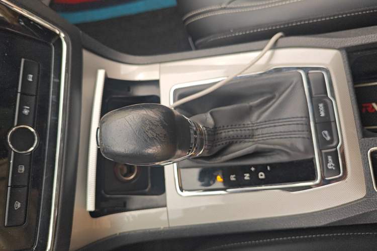 Used Roewe RX5 New Energy 2019 eRX5 50T 4G Connected Excellence Edition
