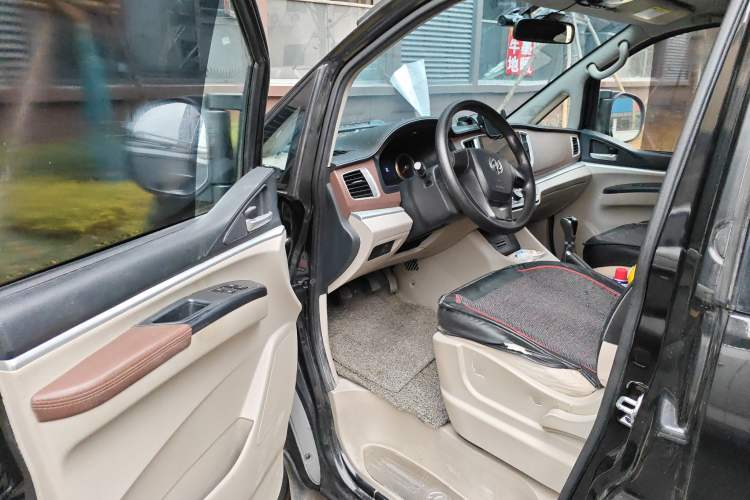 Used FORTHING Lingzhi 2019 M5L 1.6L 7-Seater Comfort Model China VI Standard