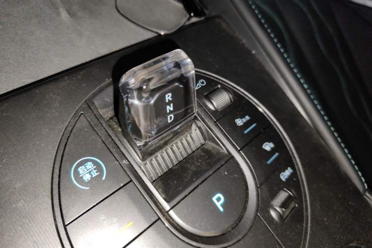 Used BYD Seal 06 New Energy 2024 DM-i 120KM Flagship Model Gear Lever