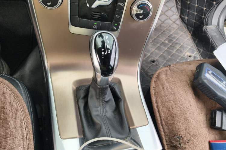 Used Volvo XC60 2017 T5 Smart Upgrade Edition
