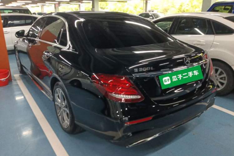 Used Mercedes-Benz E-Class 2020 E 300 L Sporty and Stylish Model Exterior 2