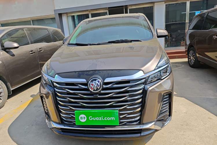 Used Buick GL8 2023 Land Executive Class Comfort Model