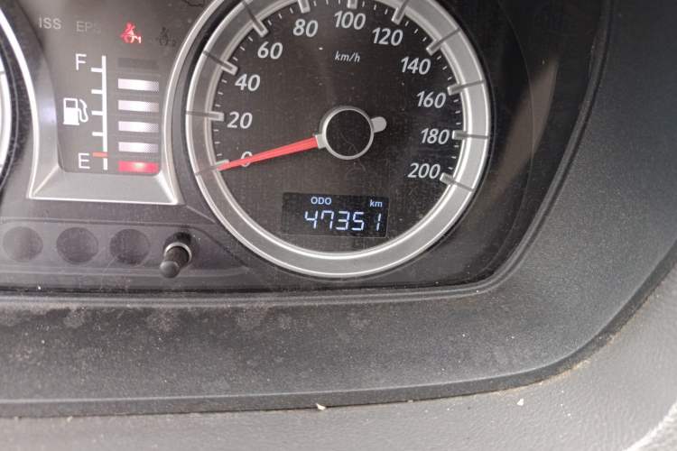 Used FAW Xiali N5 2014 1.3L Manual Comfort Version Odometer Close Up