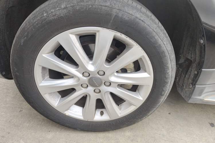 Used Haval H8 2015 2.0T Two-Wheel-Drive Luxury Version