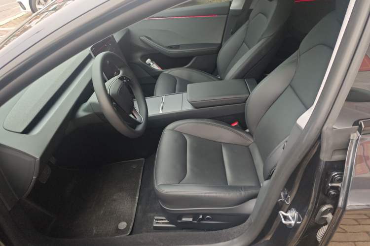 Used Tesla Model 3 2025 Rear-Wheel-Drive Version