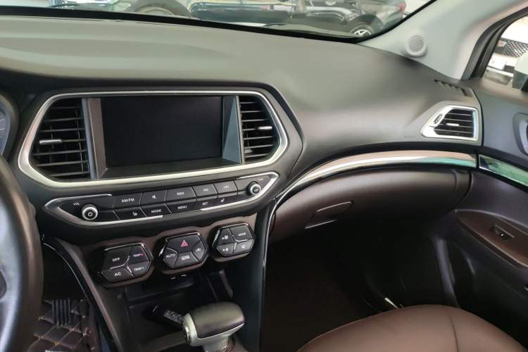 Used GAC Trumpchi GS4 2017 235T Automatic Two-Wheel Drive Luxury Smart Connectivity Version