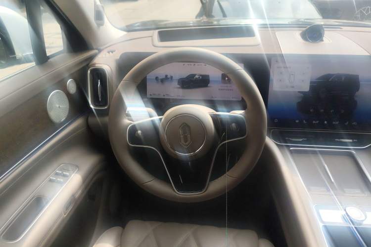 Used Hima AITO M9 2025 Extended-Range Ultra Version 52 kWh 5-Seater Edition