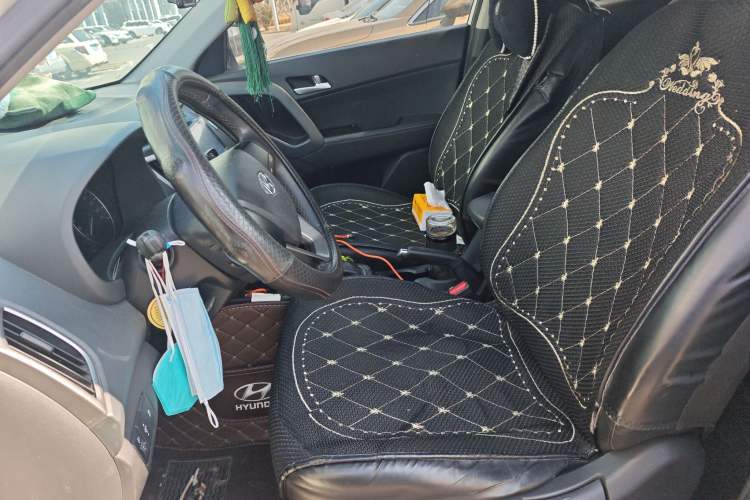 Used Hyundai ix25 2015 1.6L Automatic Two-Wheel Drive Smart GLS Trim Left Front Seat