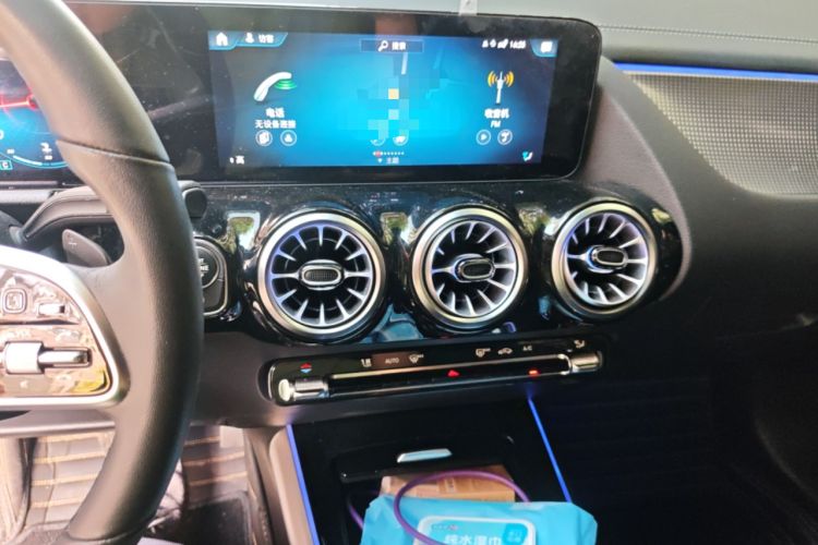 Used Mercedes-Benz GLA 2023 GLA 220 Audio And AC Panel