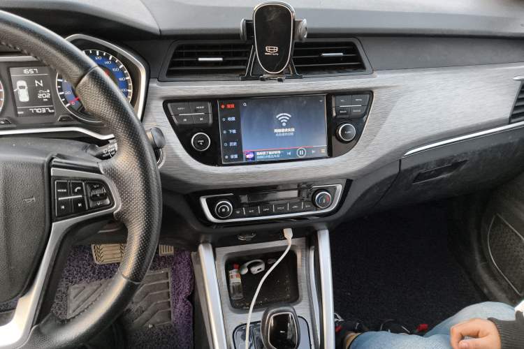 Used Geely Auto Vision X3 2017 1.5L Automatic Elite Model
