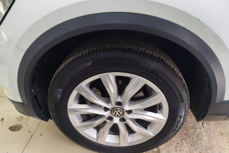 Used Volkswagen T-ROC 2020 230TSI DSG Two-Wheel Drive Advanced Version Exterior 4