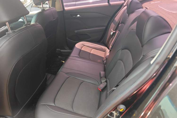 Used Chevrolet Cavalier 2016 1.5L Automatic Xinyue Edition Left Rear Seat