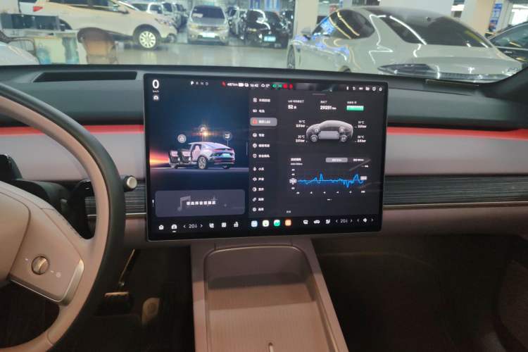 Used ONVO L60 2024 60 kWh Rear-Drive Version