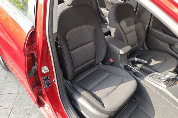 Used Hyundai Elantra (6th Generation / Lingdong) 2016 1.6L Automatic ZhiXuan – Elite Version