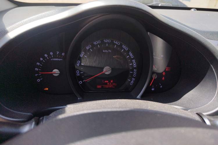Used Kia Sportage R 2012 2.0L Manual Two-Wheel Drive GL Trim Instrument Cluster