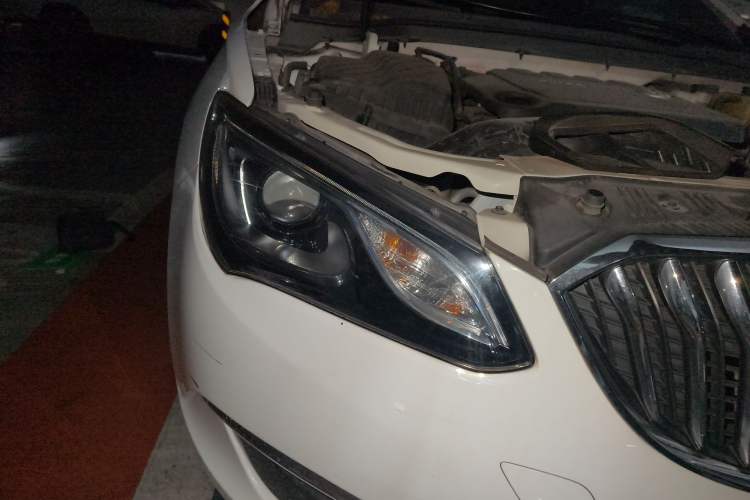 Used Buick GT 2016 15N Manual Luxury Version Right Front Headlight