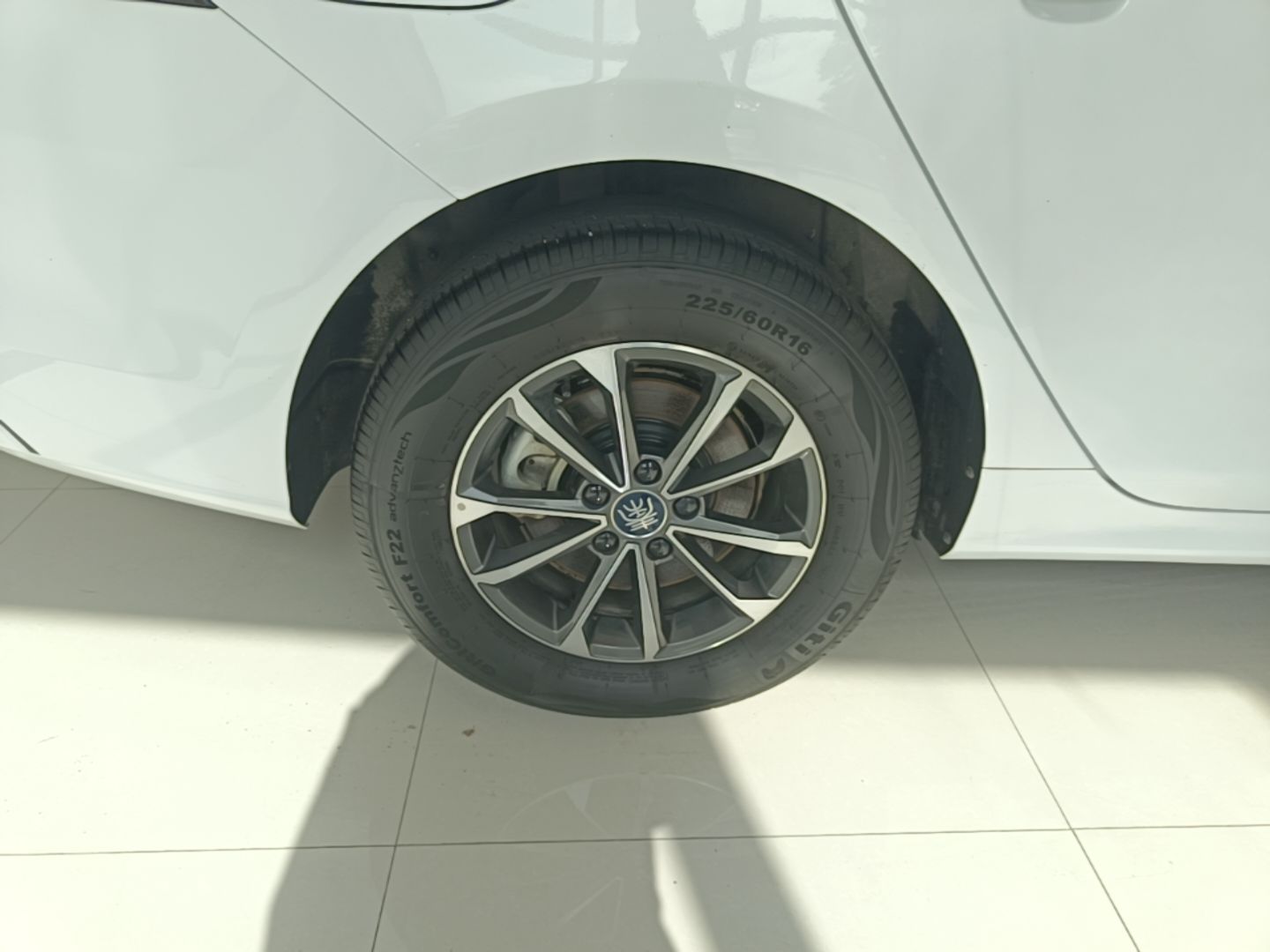 BYD Qin PLUS 2024 HONOR Edition DM-i 55KM Leading Model — снимка 11