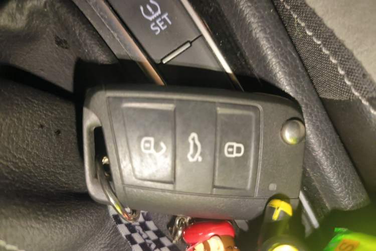 Used Volkswagen Golf 2015 1.4TSI Automatic R-Line